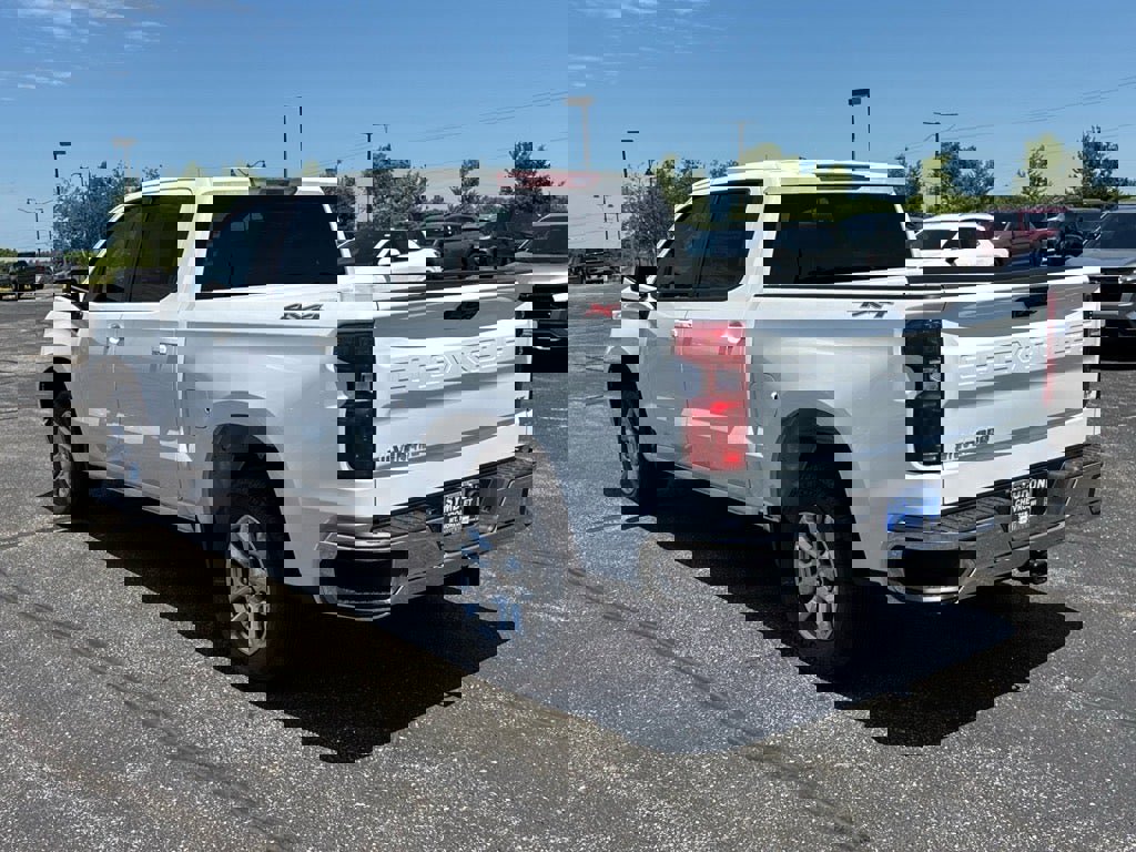 New 2025 Chevrolet Silverado 1500 LT image 3