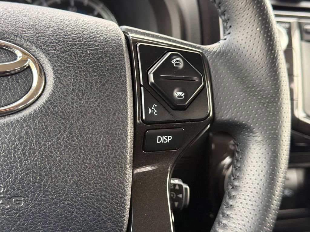 Used 2017 Toyota 4Runner TRD Off-Road image 23