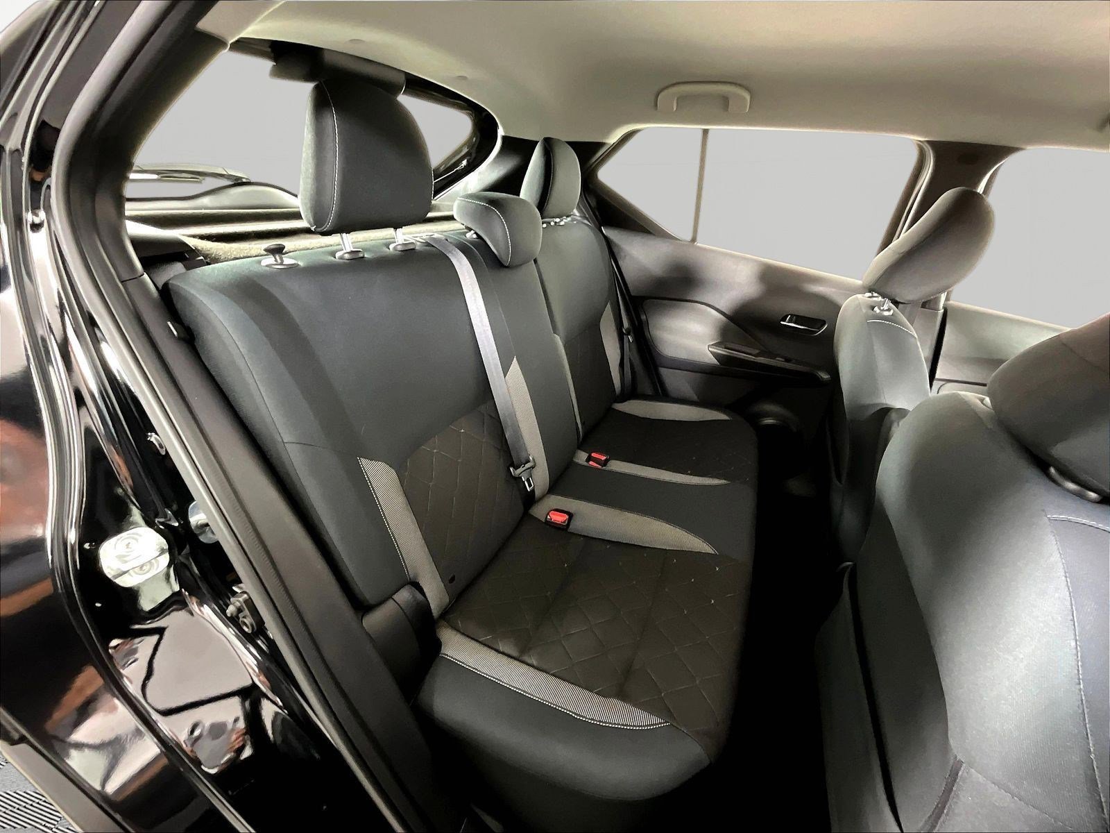 Used 2019 Nissan Kicks SV FWD image 25