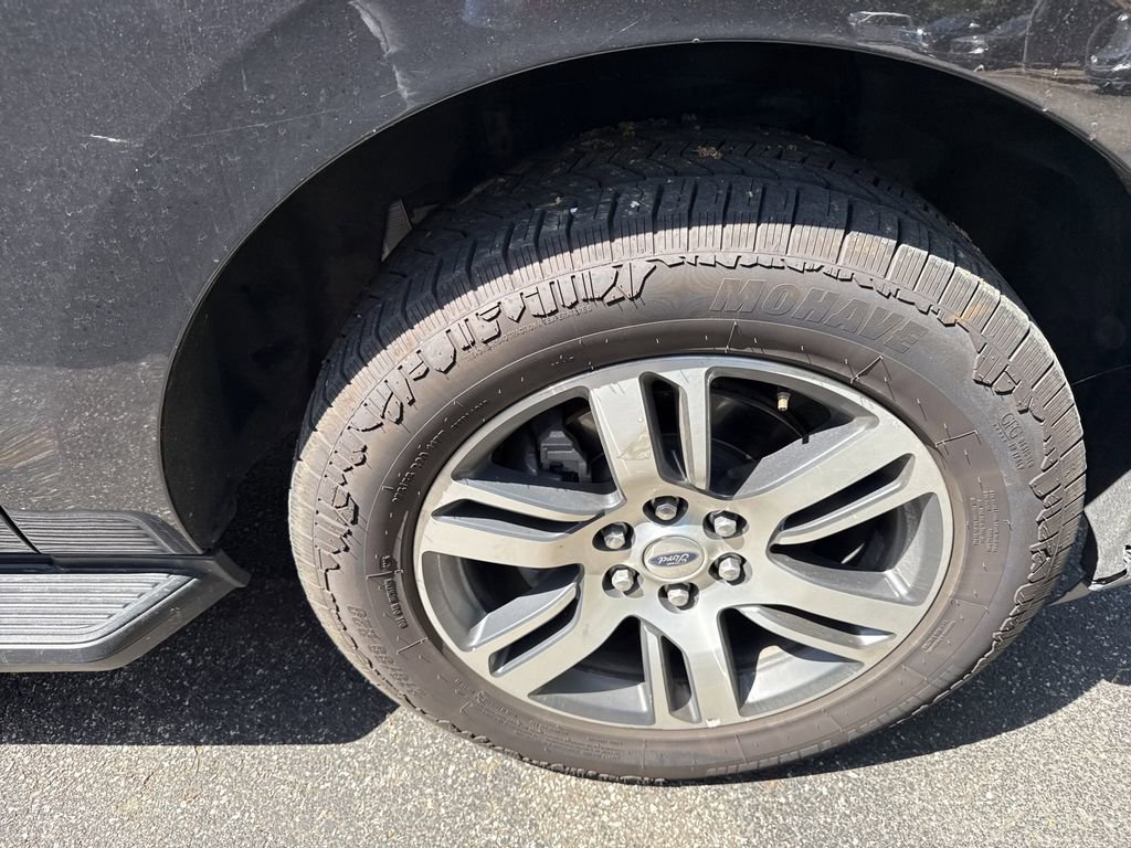 Used 2024 Ford Expedition Max Limited AWD/4WD image 18