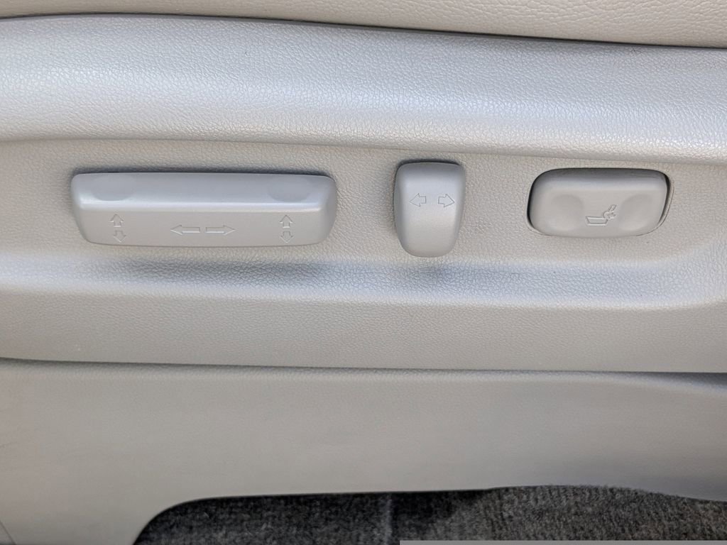 Used 2012 Honda Odyssey EX-L image 21