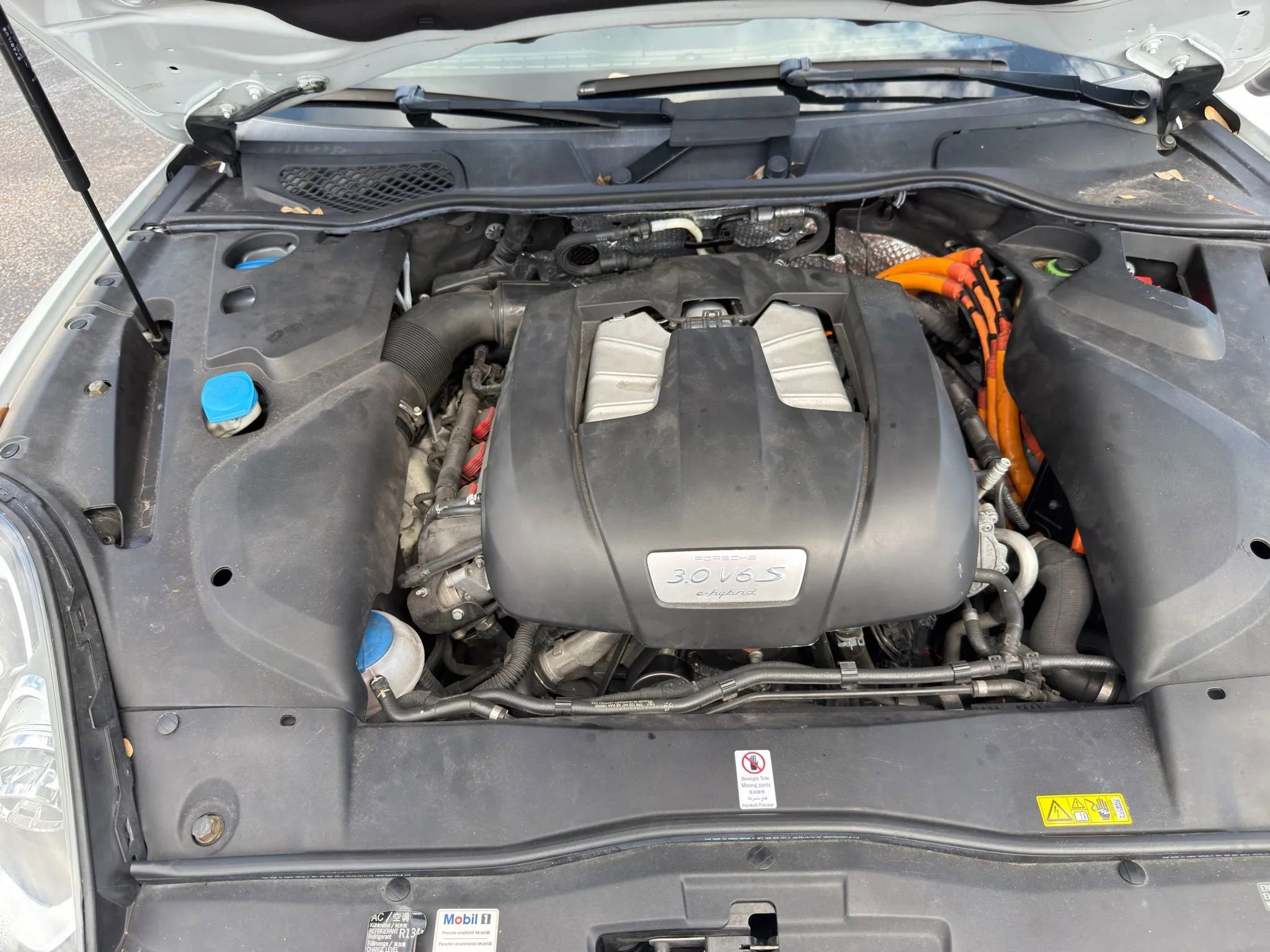 Used 2016 Porsche Cayenne S w/ Premium Package image 27