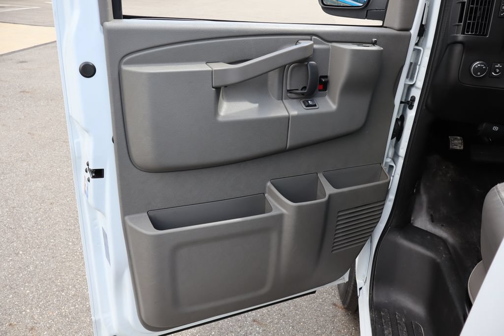 New 2025 Chevrolet Express 2500 w/ Driver Convenience Package RWD image 7