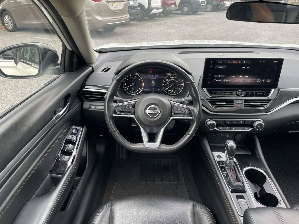 Used 2023 Nissan Altima 2.5 SR w/ SR Premium Package AWD/4WD image 14