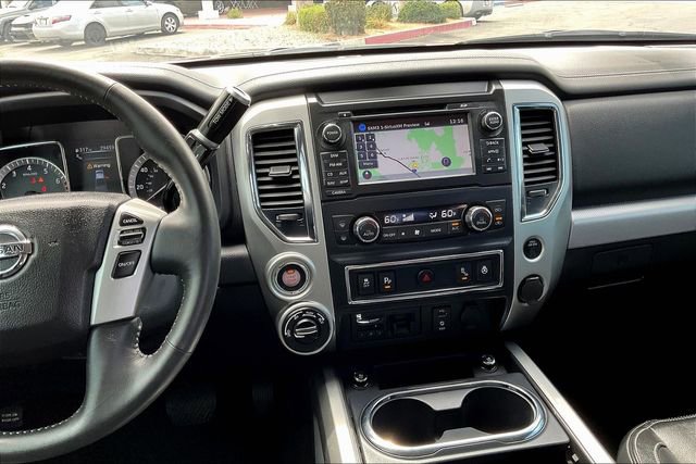 Used 2017 Nissan Titan PRO-4X w/ Pro-4x Convenience Package image 5