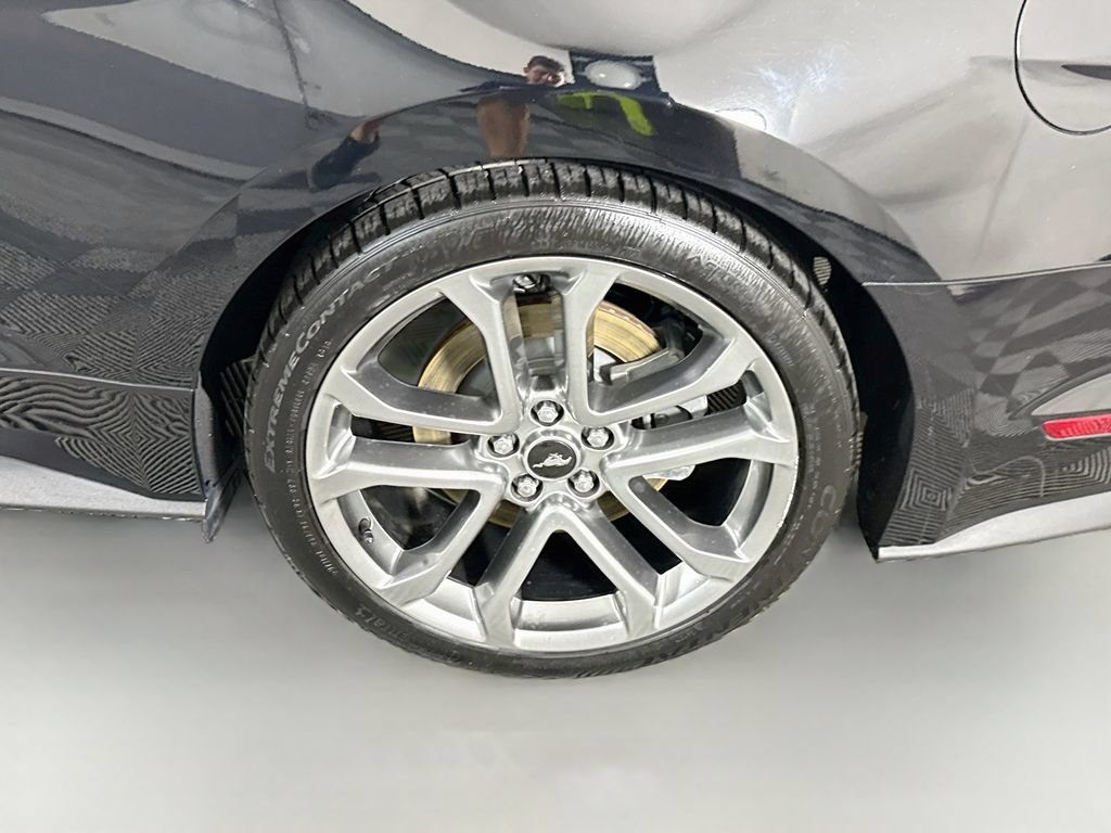 Used 2018 Ford Mustang GT Premium w/ Equipment Group 401A RWD image 34