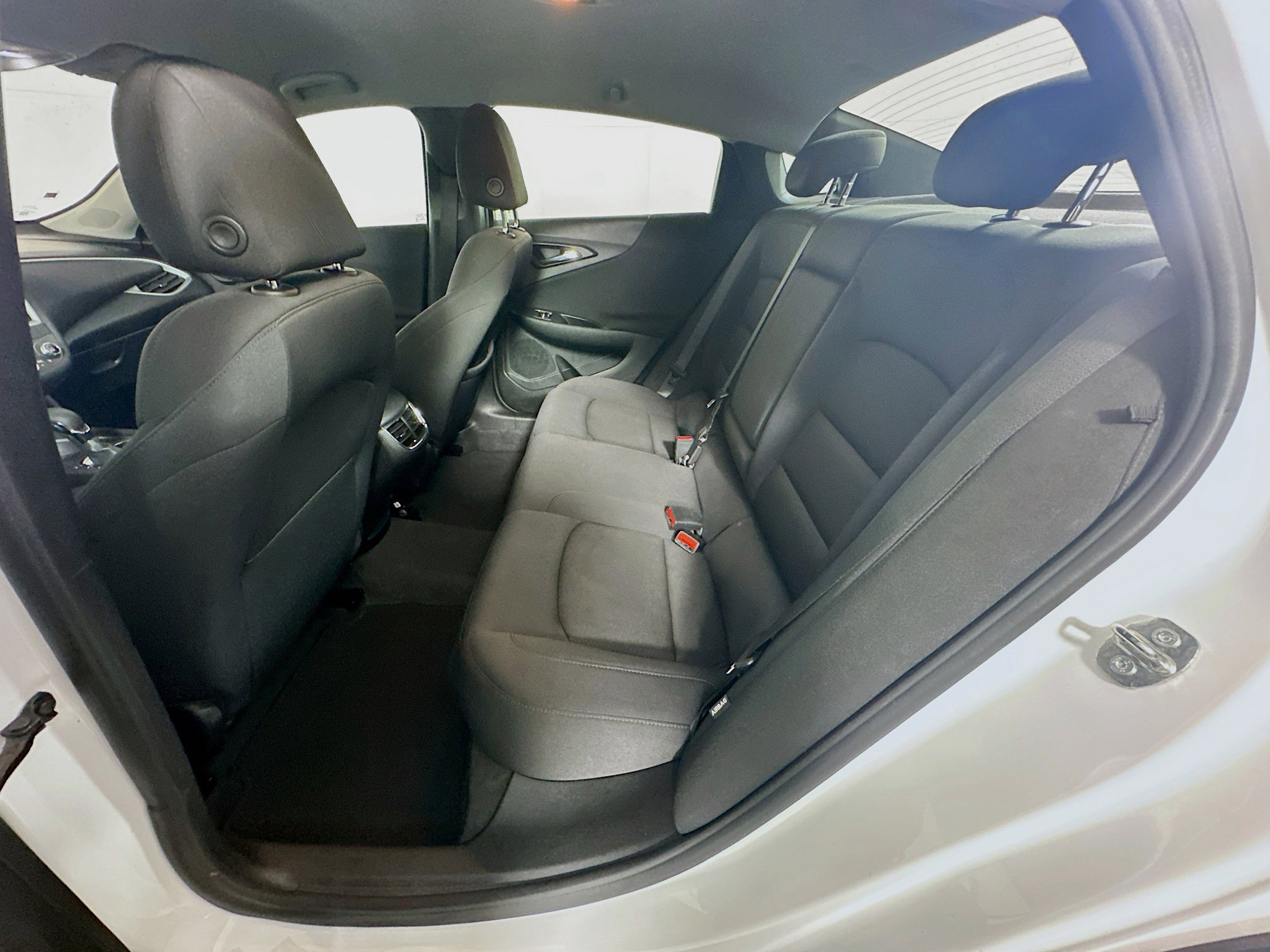 Used 2023 Chevrolet Malibu LT FWD image 28