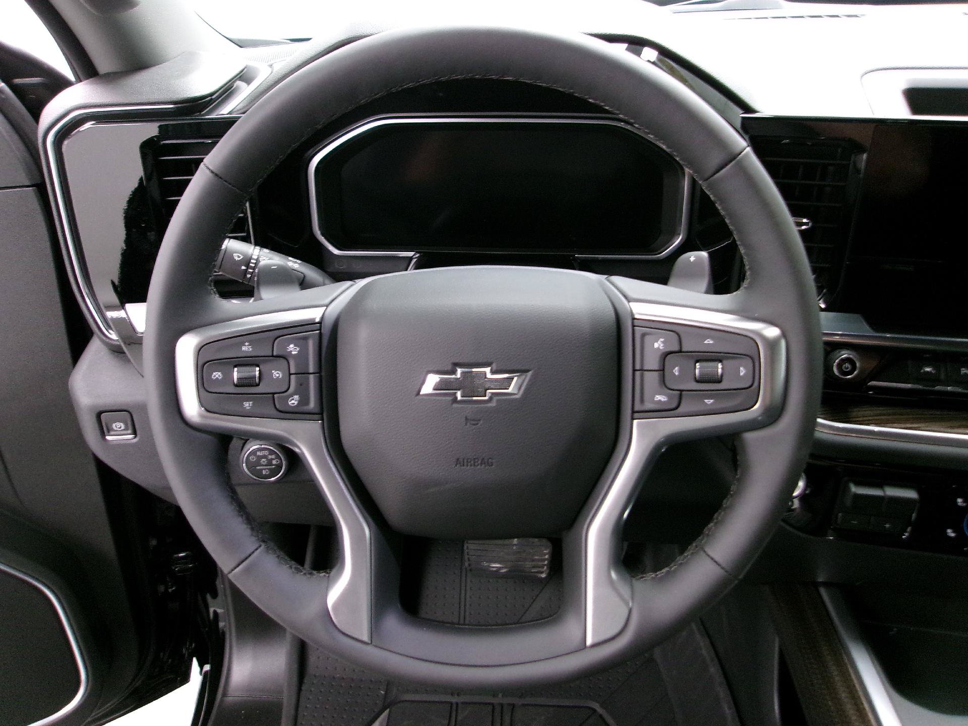 New 2026 Chevrolet Silverado 1500 RST w/ Redline Edition AWD/4WD image 7