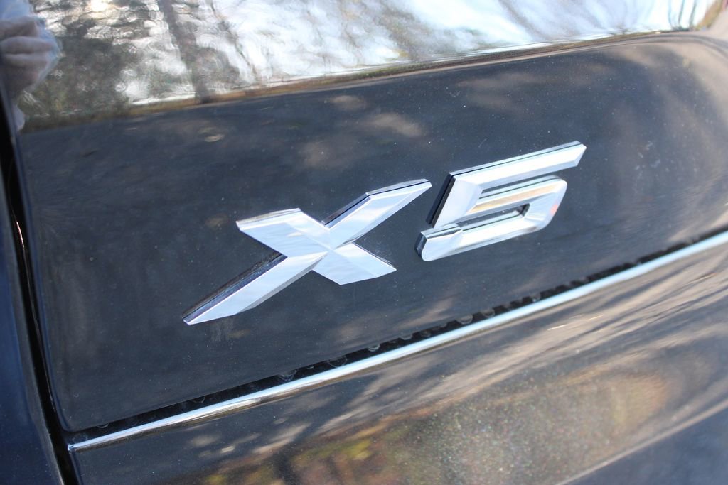 Used 2024 BMW X5 xDrive40i w/ Premium Package image 53