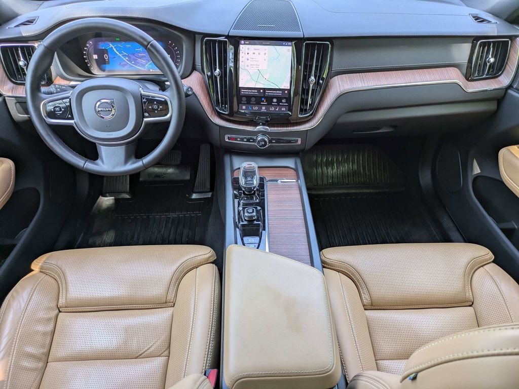 Certified 2023 Volvo XC60 B5 Ultimate w/ Protection Package Premier FWD image 15