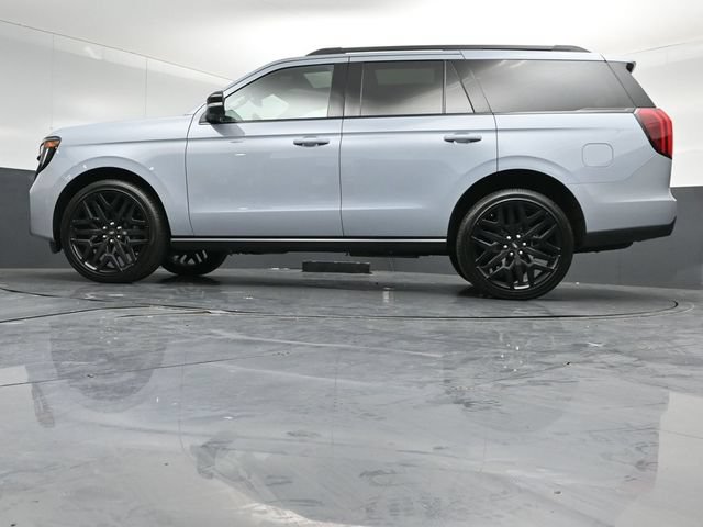 Certified 2026 Ford Expedition Platinum w/ Stealth Performance Package AWD/4WD image 43