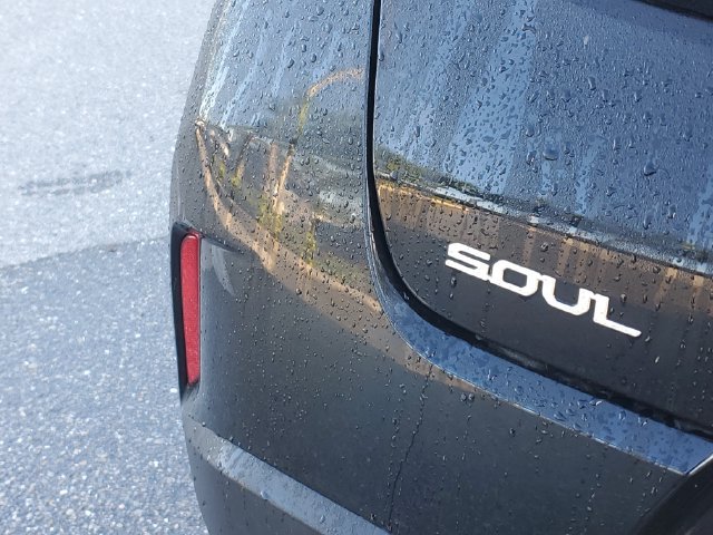 Certified 2023 Kia Soul EX FWD image 8
