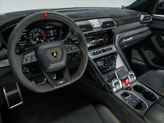 Used 2024 Lamborghini Urus Performante AWD/4WD image 23