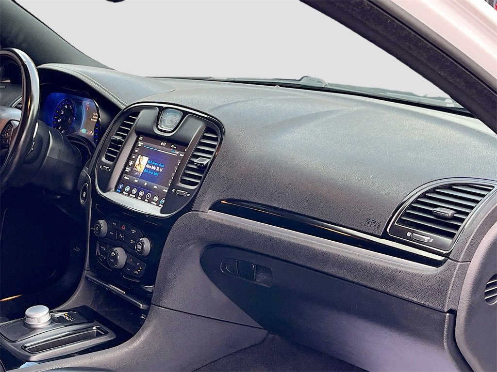 Used 2021 Chrysler 300 S image 28