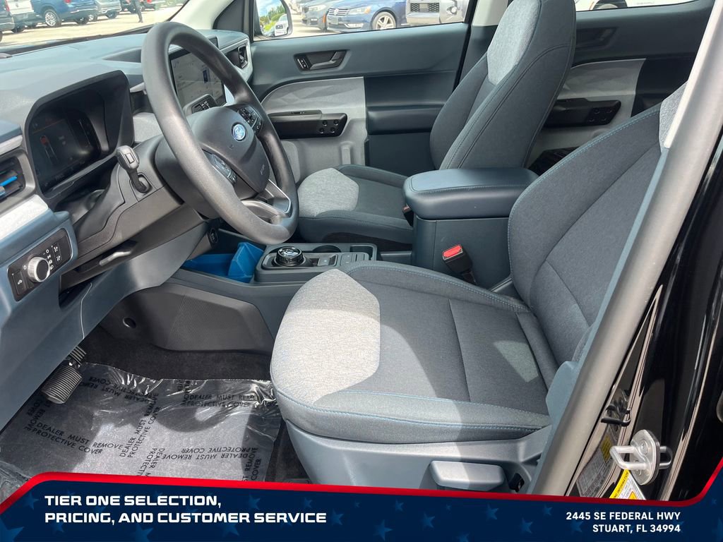 Used 2025 Ford Maverick XLT w/ Equipment Group 302A AWD/4WD image 9