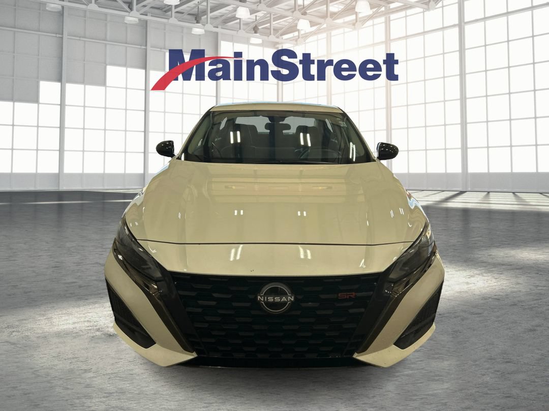 Used 2023 Nissan Altima 2.5 SR w/ SR Premium Package AWD/4WD image 8