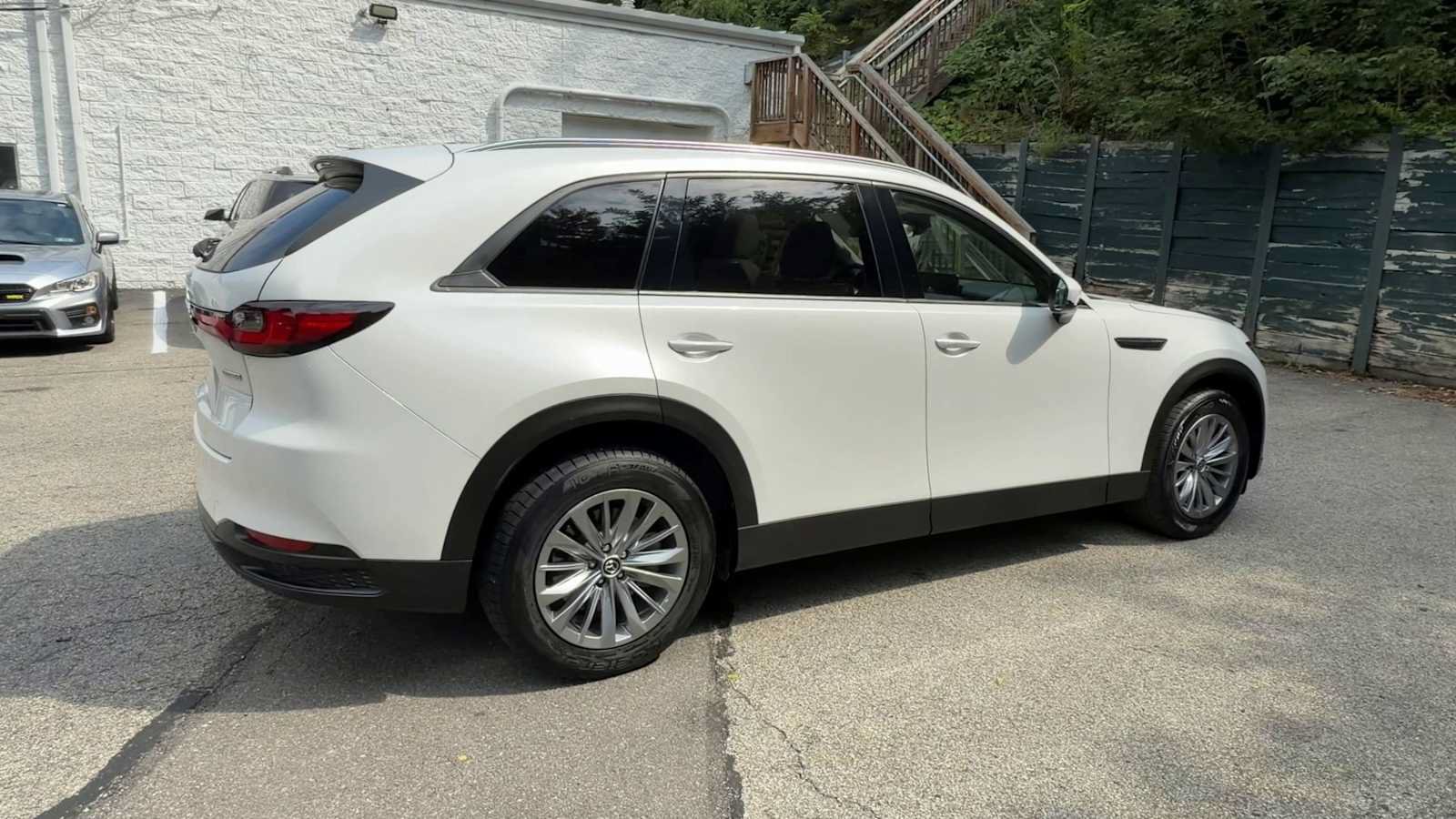 Used 2024 MAZDA CX-90 3.3 Turbo w/ Preferred Plus AWD/4WD image 8