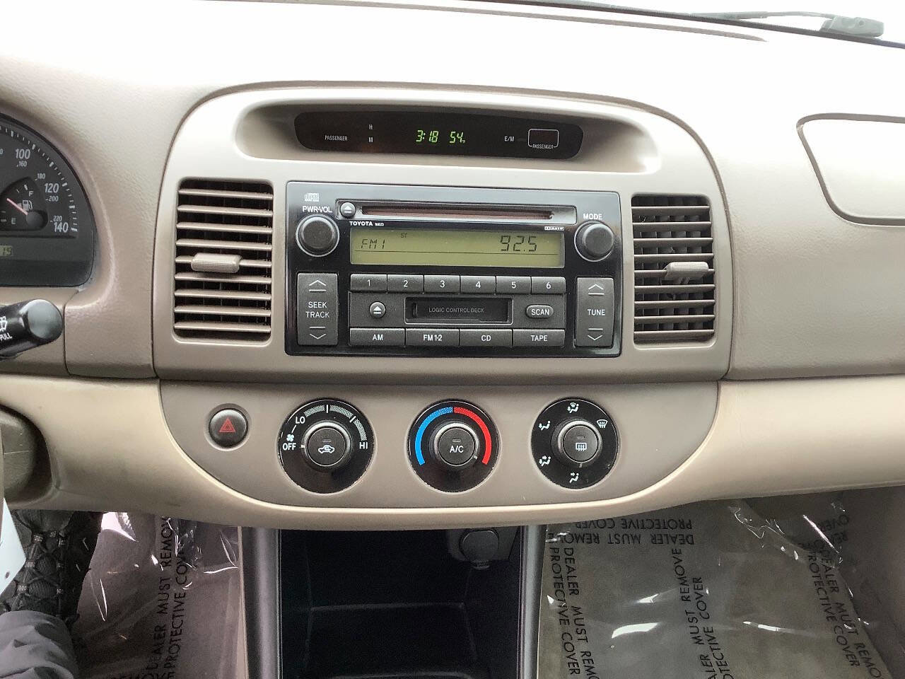 Used 2004 Toyota Camry LE FWD image 30