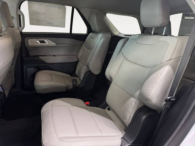 Used 2026 Ford Explorer Active w/ Active Comfort Package image 21