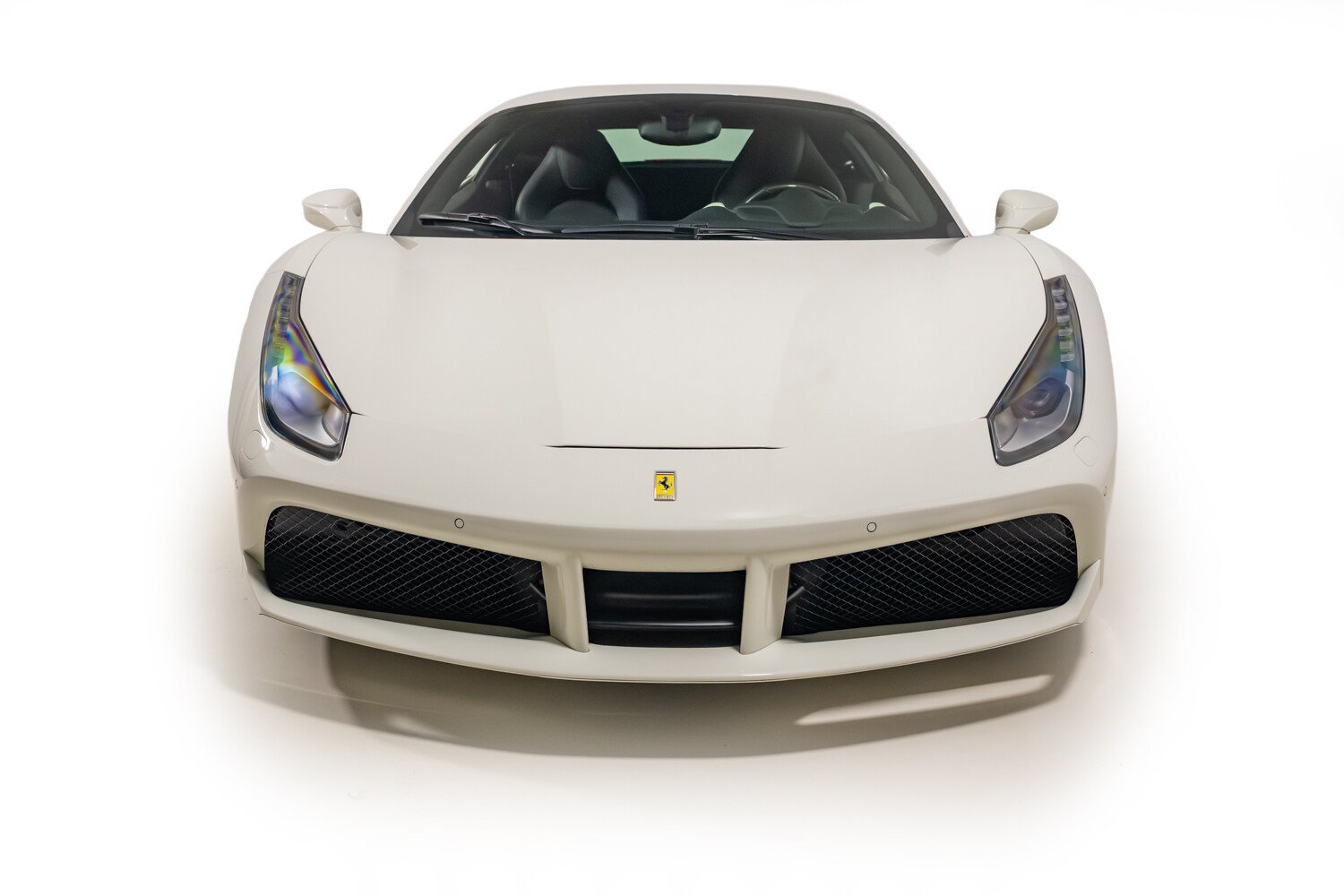 Used 2017 Ferrari 488 GTB RWD image 11