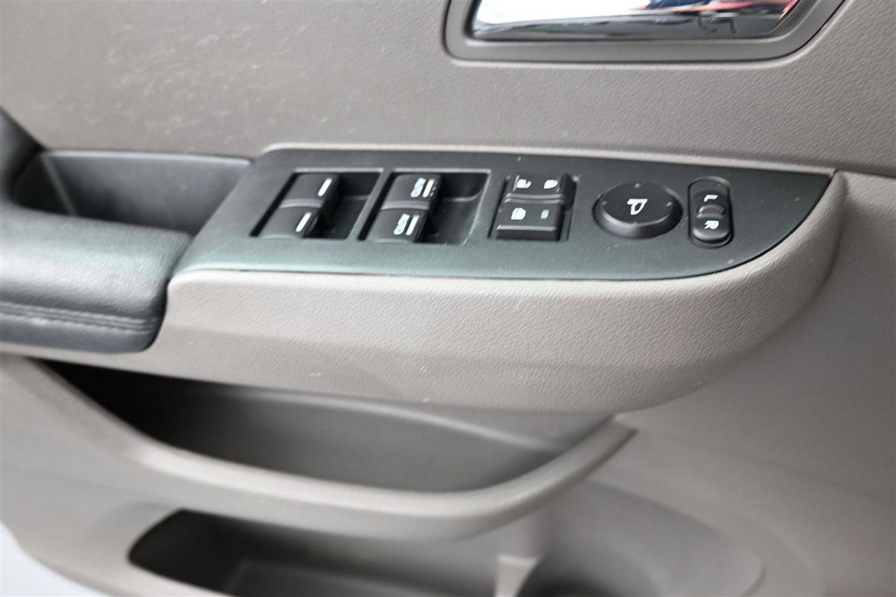 Used 2015 Honda Odyssey EX image 16