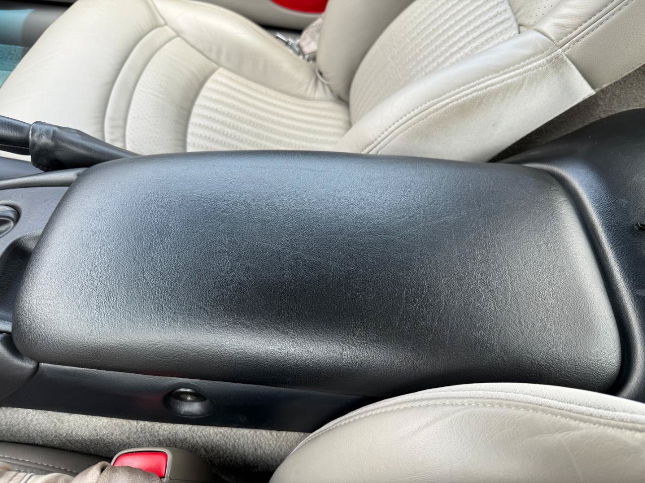 Used 1998 Chevrolet Corvette Coupe RWD image 52