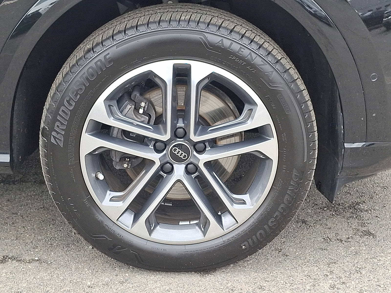 Certified 2025 Audi Q5 Premium w/ 19" Wheel Package AWD/4WD image 27