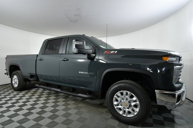 New 2026 Chevrolet Silverado 3500 LT w/ Safety Package image 9