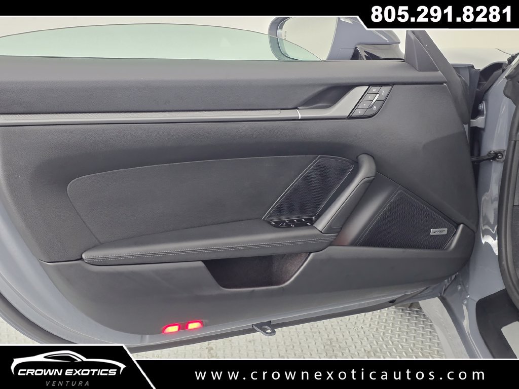 Used 2025 Porsche 911 Carrera w/ Premium Package RWD image 34