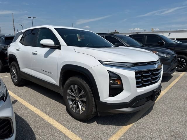 Used 2026 Chevrolet Equinox LT AWD/4WD image 1