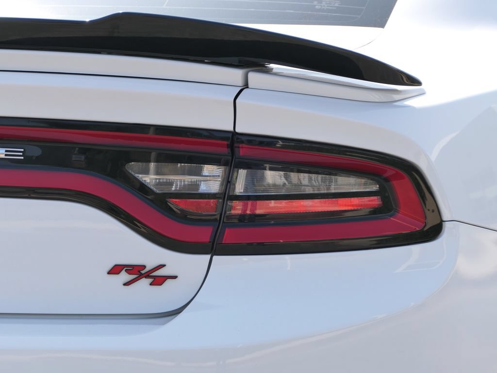 Used 2016 Dodge Charger R/T RWD image 3