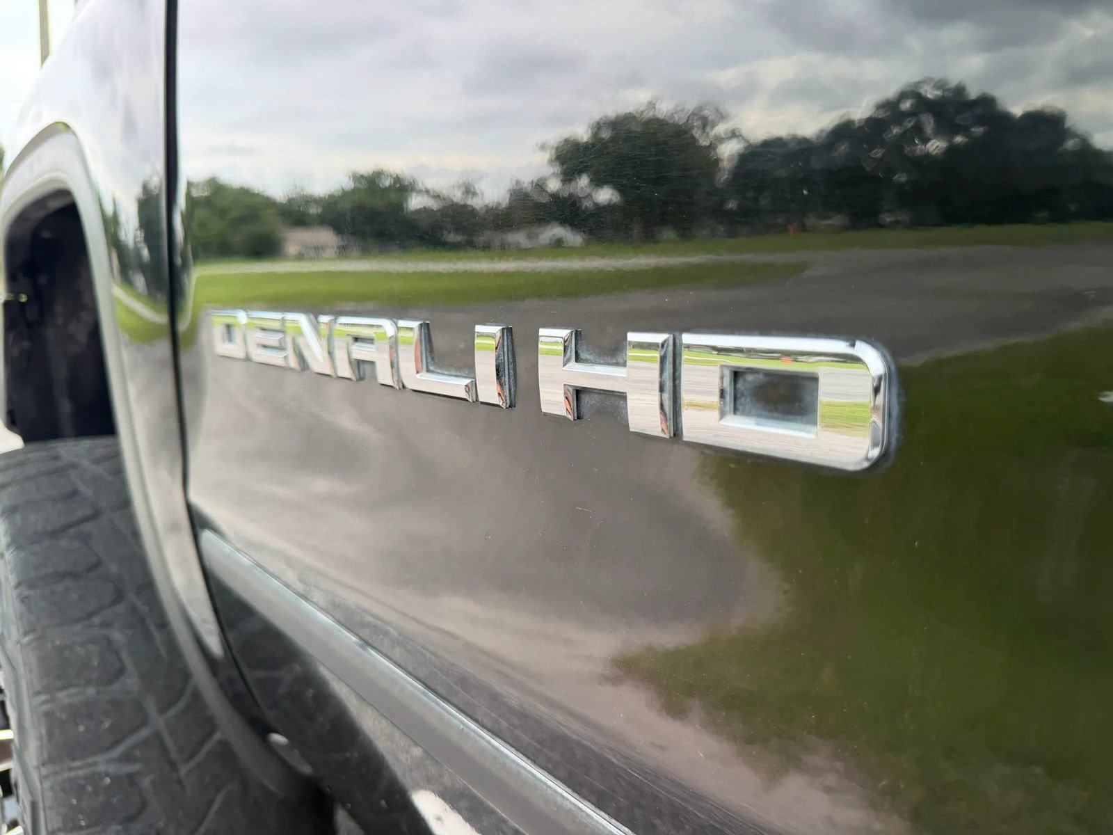 Used 2016 GMC Sierra 2500 Denali w/ Duramax Plus Package AWD/4WD image 21