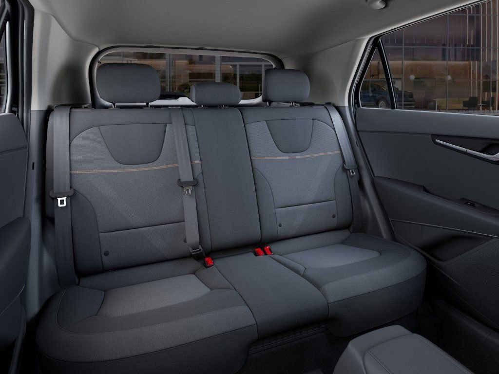 New 2024 Kia Niro LX image 16