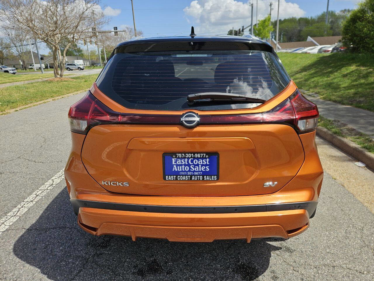 Used 2022 Nissan Kicks SV FWD image 5