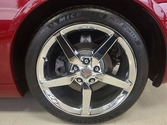 Used 2013 Chevrolet Corvette Convertible image 9