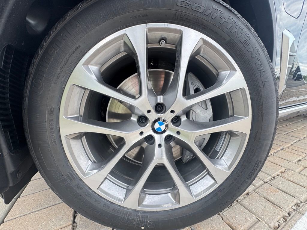 Used 2026 BMW X5 xDrive50e w/ Premium Package image 7