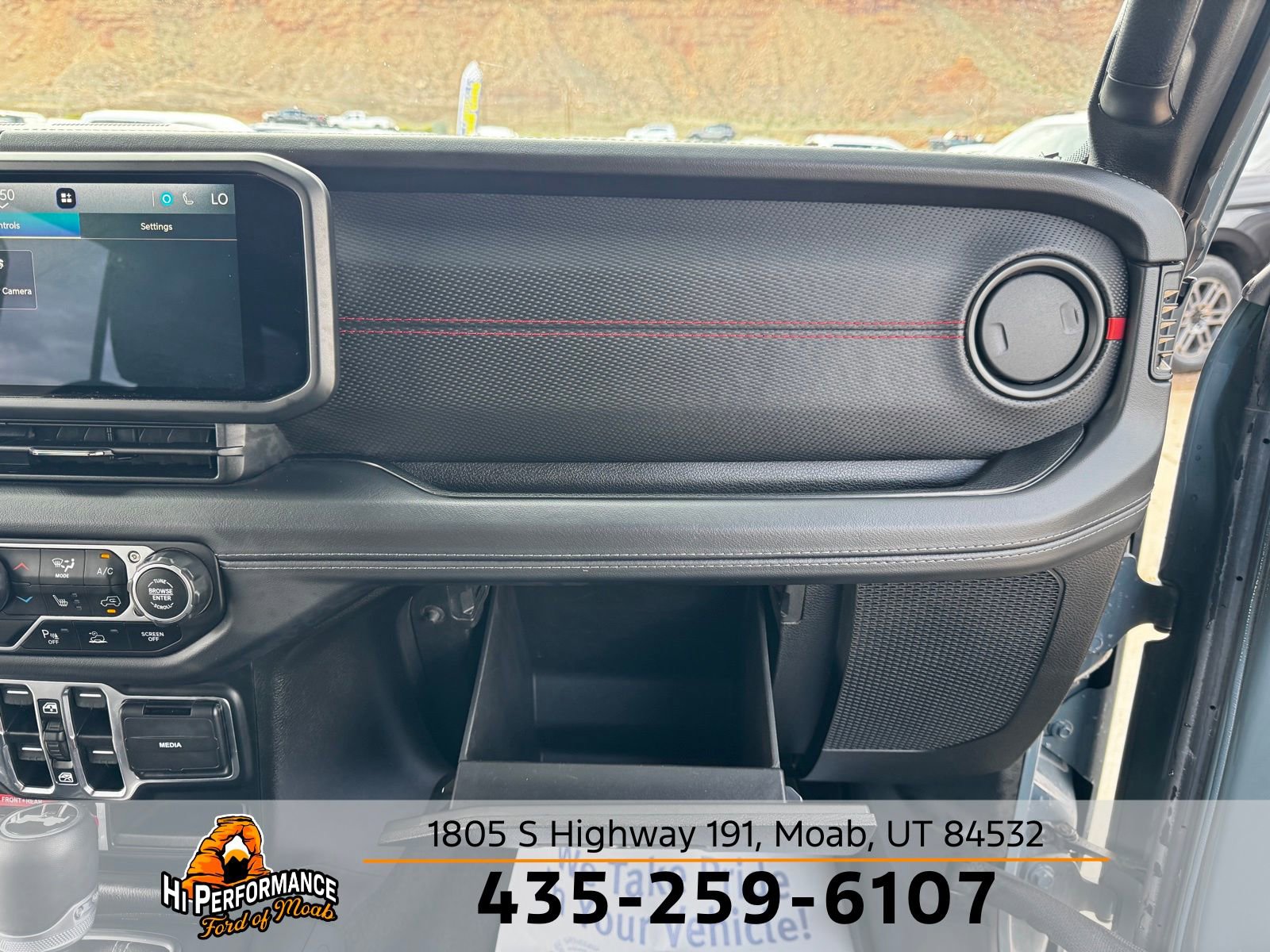 Used 2024 Jeep Wrangler Unlimited Rubicon AWD/4WD image 43