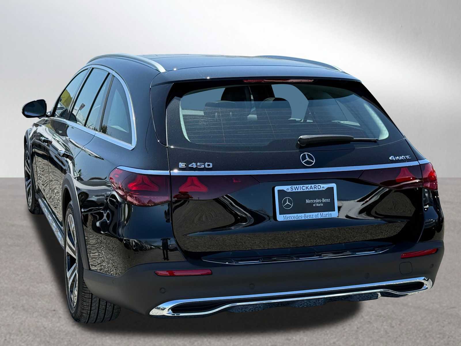 New 2025 Mercedes-Benz E 450 4MATIC All-Terrain Wagon image 3