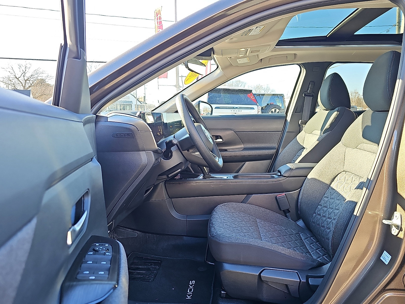 Certified 2025 Nissan Kicks SV w/ SV Premium Package image 14