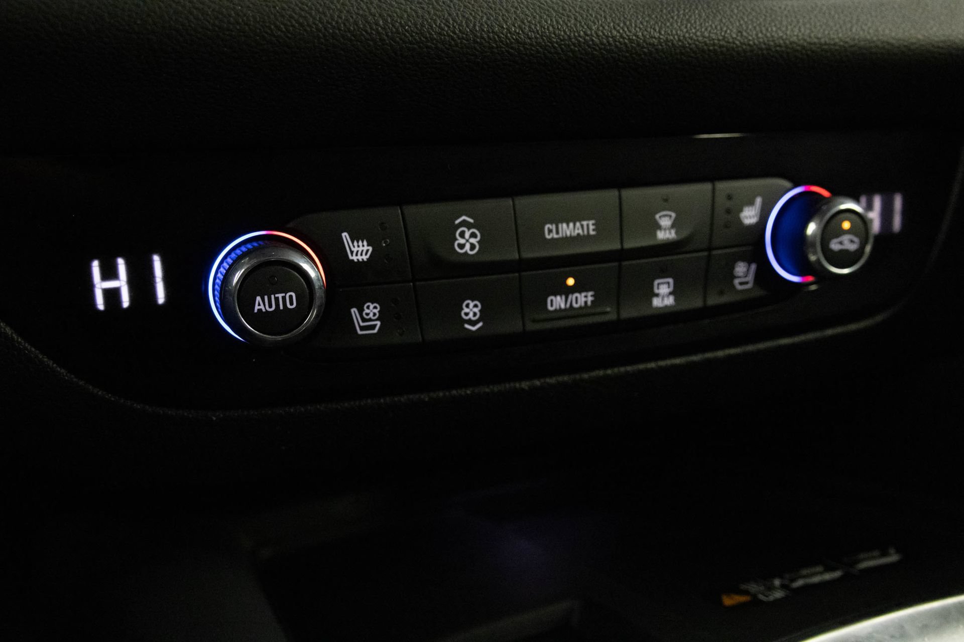 Certified 2024 Buick Enclave Premium AWD/4WD image 23
