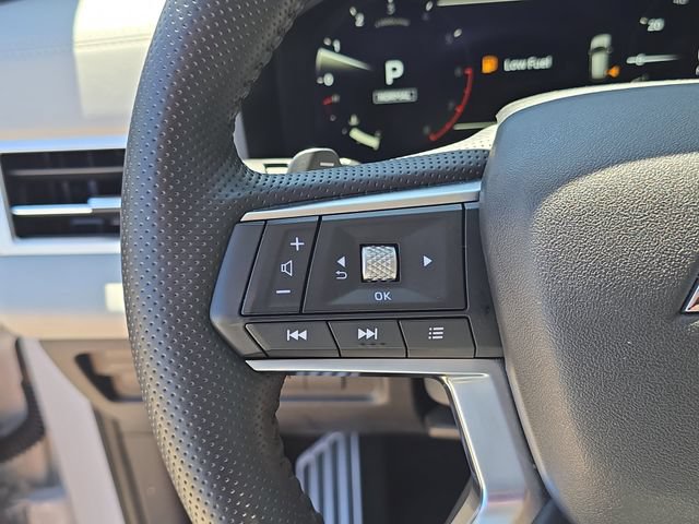 Used 2025 Mitsubishi Outlander SEL FWD image 33