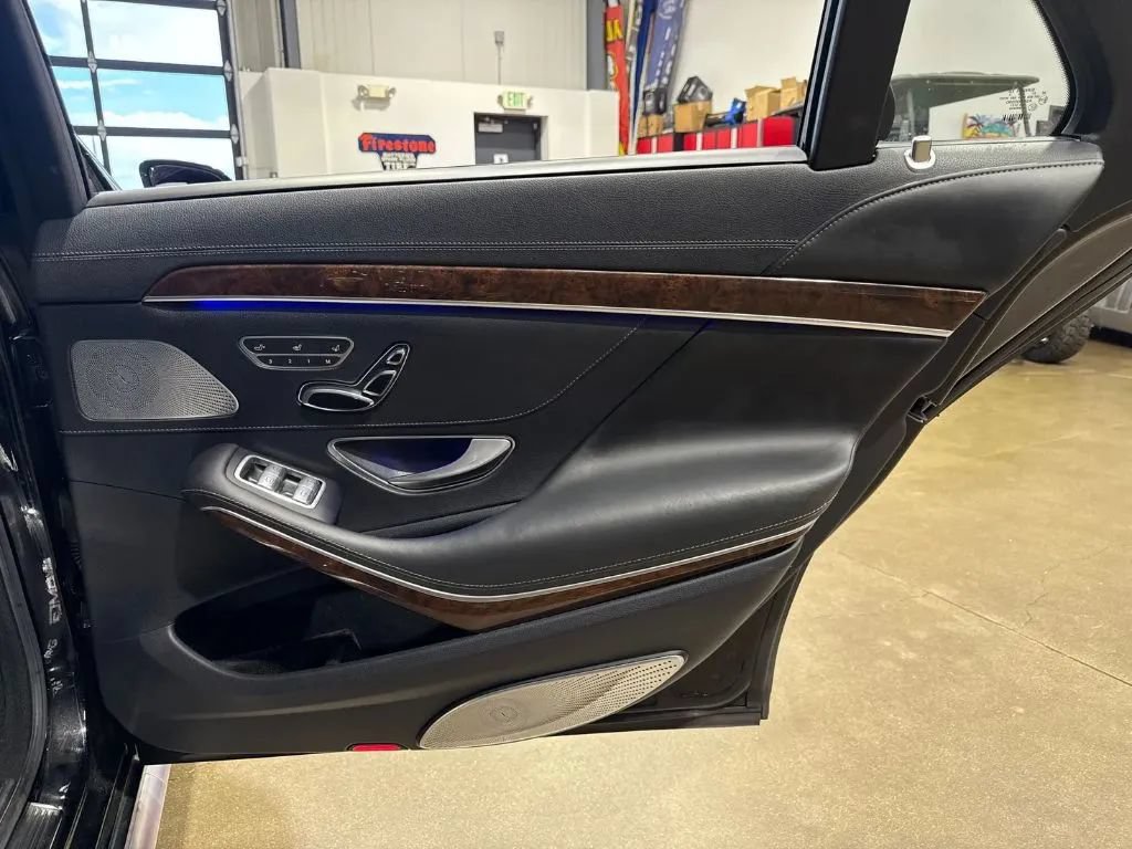 Used 2014 Mercedes-Benz S 63 AMG 4MATIC Sedan image 35
