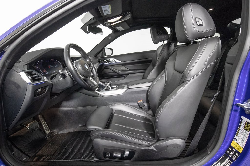 Used 2023 BMW 440i xDrive Coupe w/ Premium Package image 9
