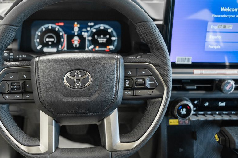 New 2026 Toyota Tacoma TRD Off-Road AWD/4WD image 33