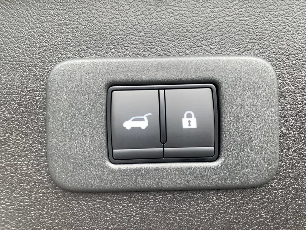 New 2026 Nissan Leaf Platinum+ FWD image 6