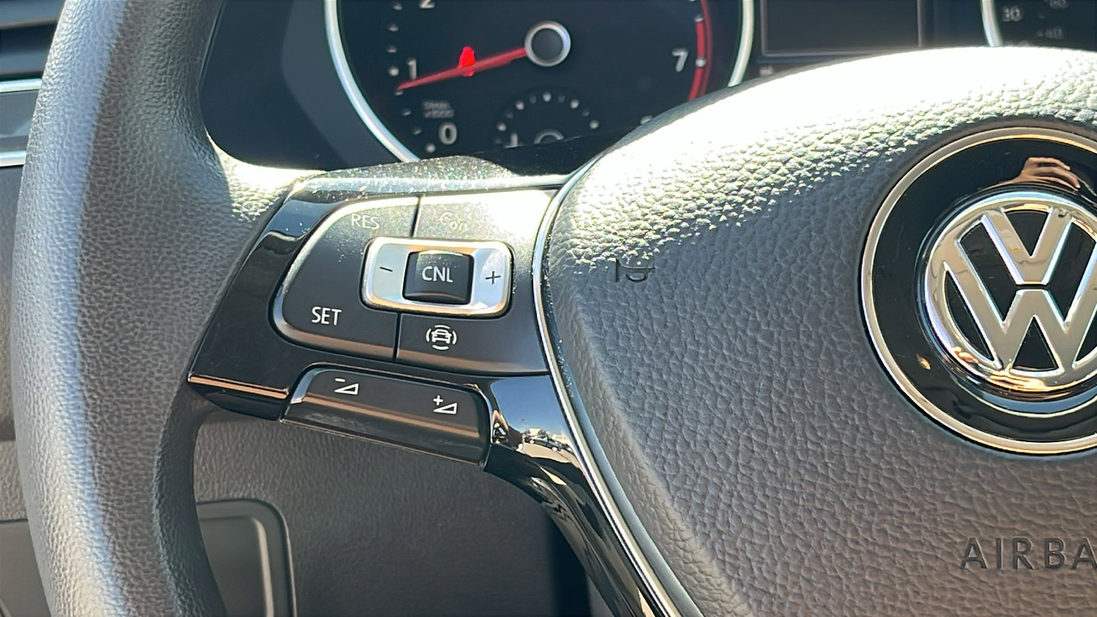 Used 2021 Volkswagen Tiguan S image 16