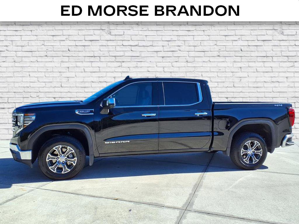 Used 2025 GMC Sierra 1500 SLT image 2