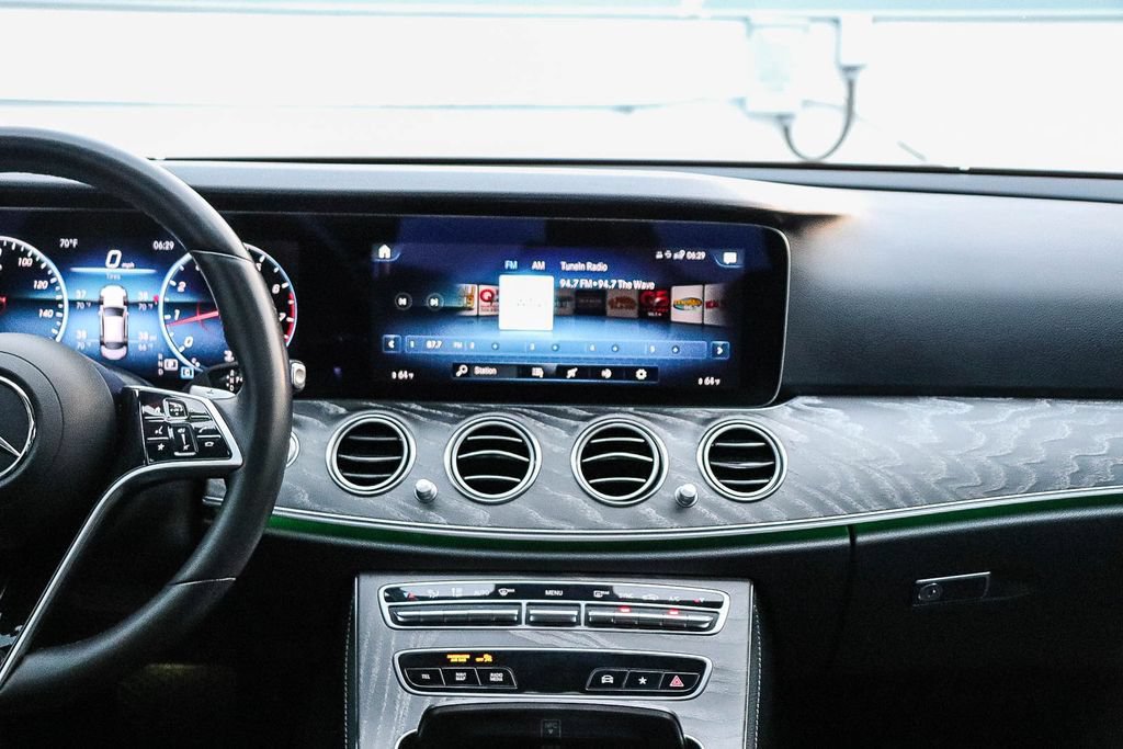 Used 2021 Mercedes-Benz E 350 Sedan image 15