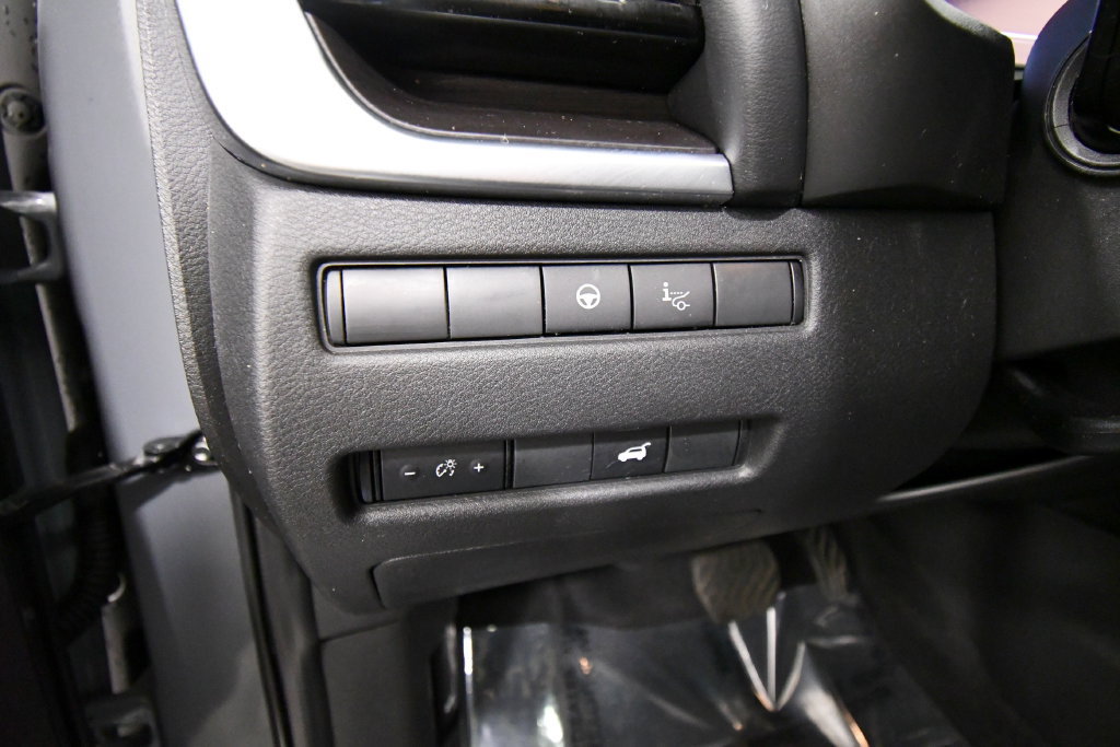 Used 2023 Nissan Rogue Platinum w/ Platinum Premium Package AWD/4WD image 19