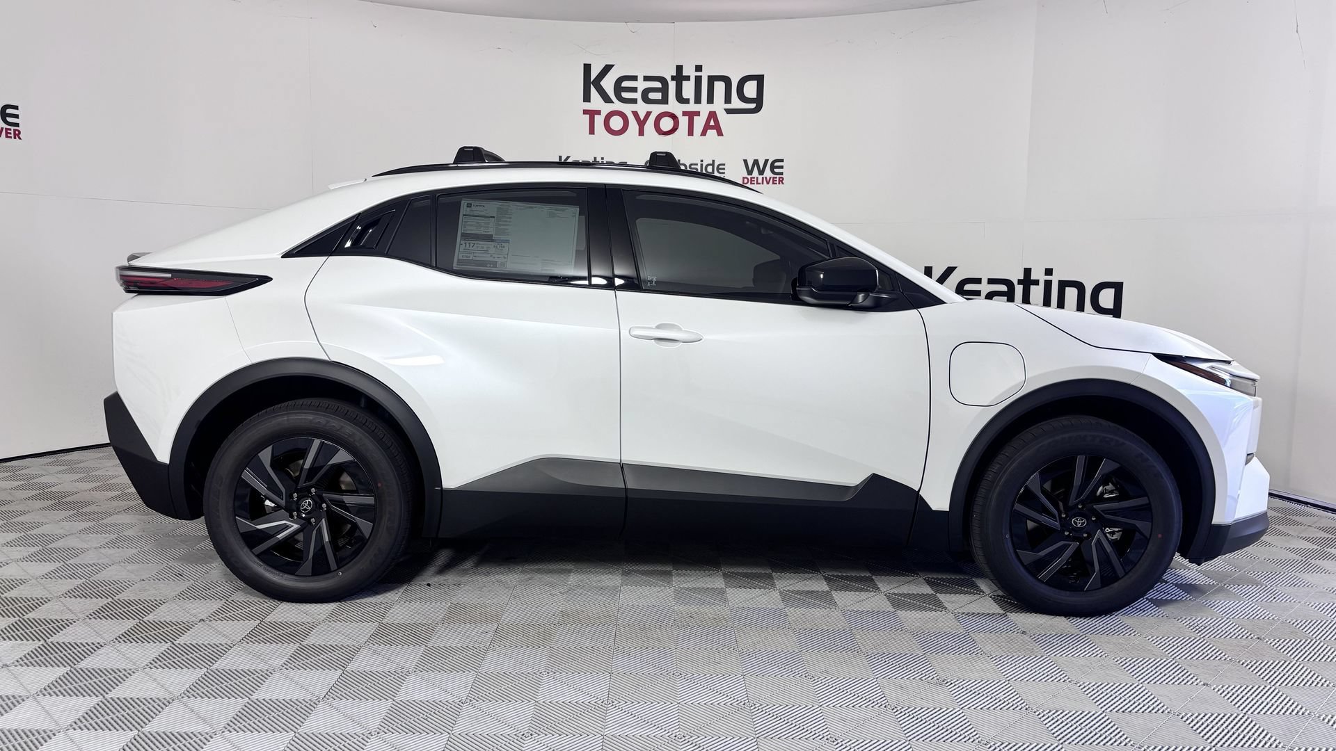 Used 2026 Toyota C-HR AWD/4WD image 2